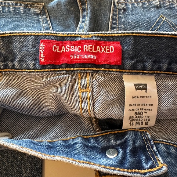 Levi's Vintage 550 Classic Relaxed Fit High Rise Blue Jeans | Size 14 - Picture 6 of 9